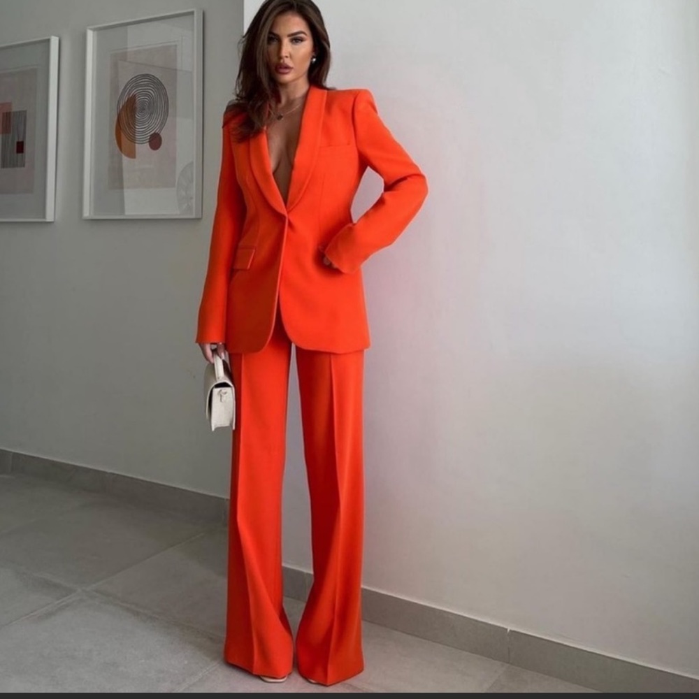 Byblos silk suit COORD SET pants and blazer vintage